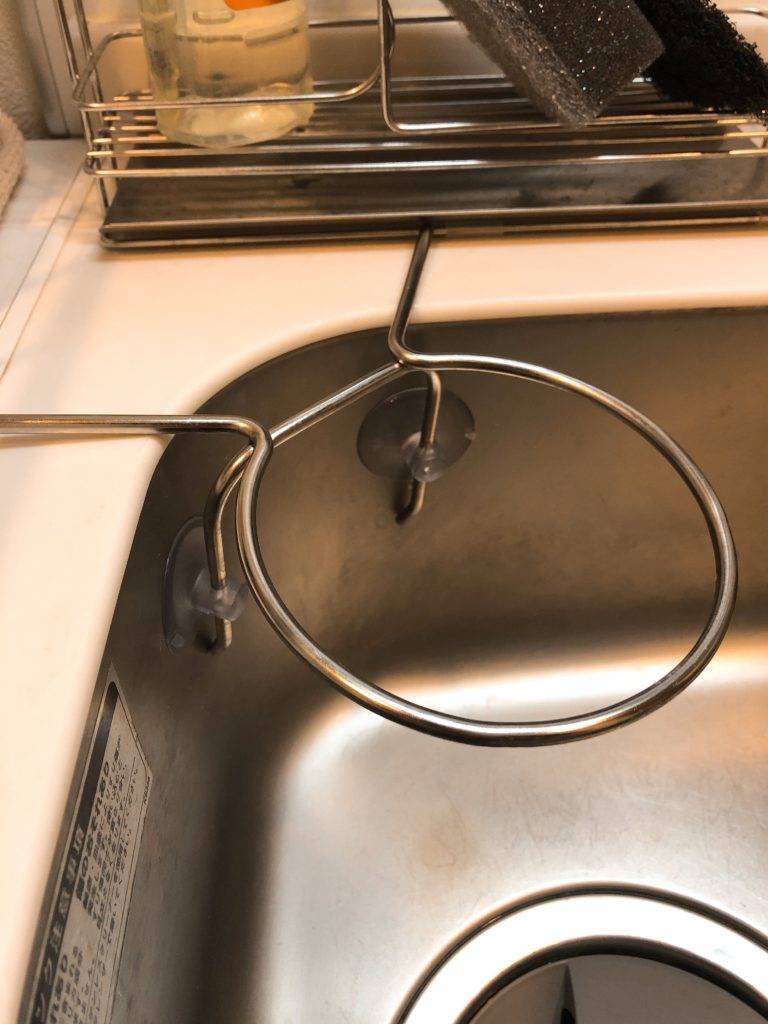 ポットも設置部分から取り外すことができるため、ポット自体を食器と同じ感覚で洗えます。