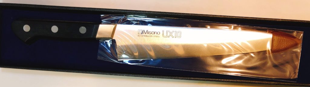その包丁が「misono(ミソノ) 牛刀 UX10」です。